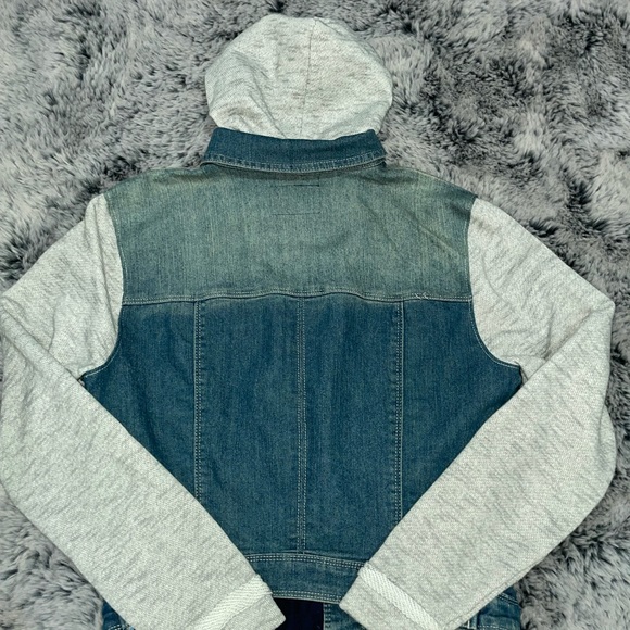 Tinsel Town Jean Jacket Womens Small. Grey Blue Denim Hood Sweatshirt Sleeves - Picture 2 of 3